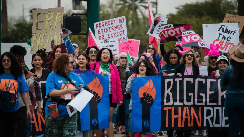 Woman rally for abortion case in Arizona road