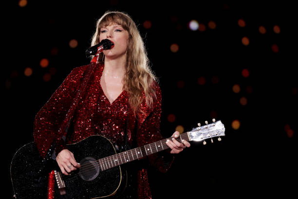 Taylor Swift performs 