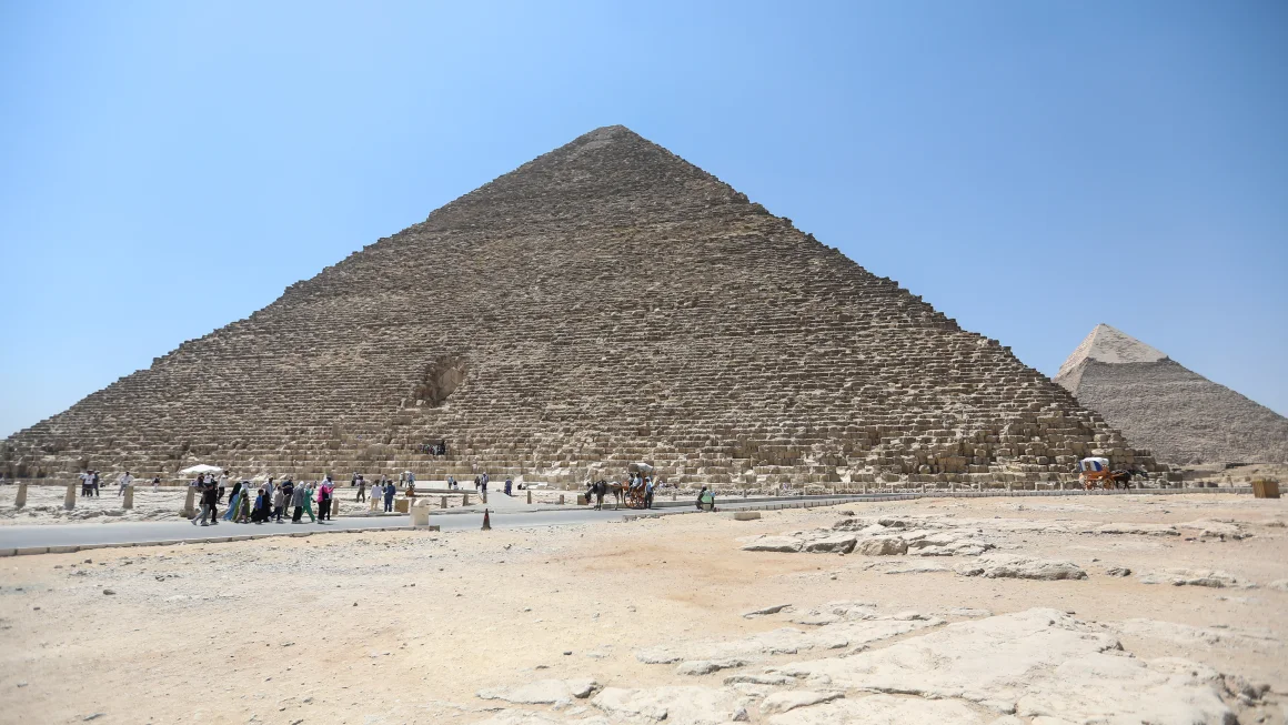 Dog Spotted on Egypt’s Great Pyramid Goes Viral