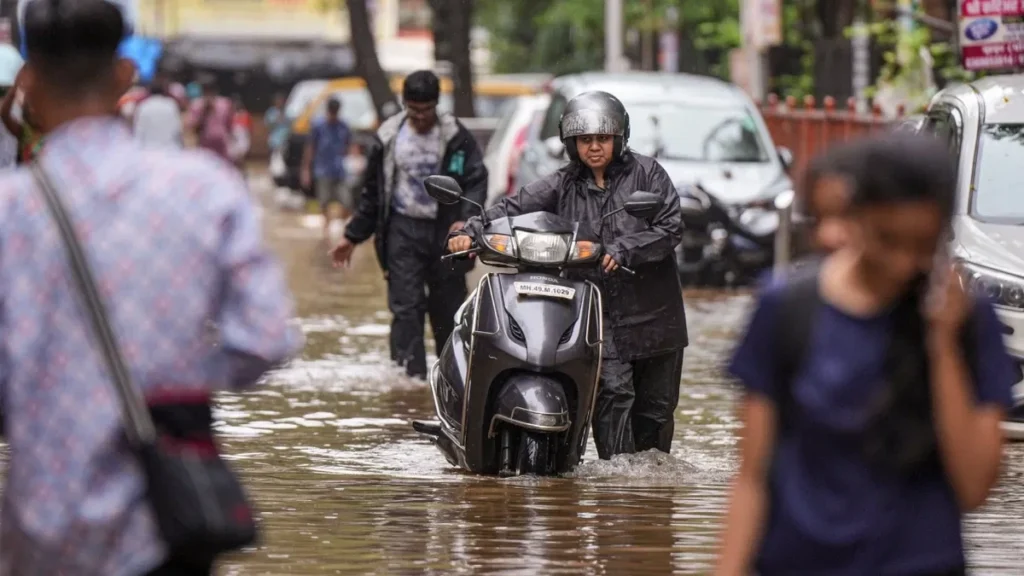 Heavy Rain and Strong Winds Expected in Southern California