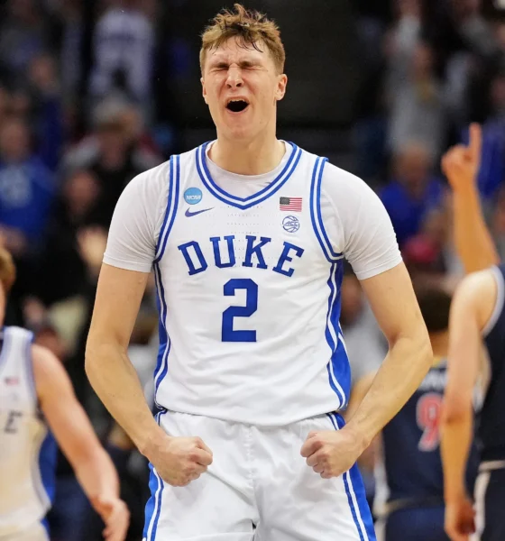 Cooper Flagg Drops 30 as Duke Beats Arizona for Elite 8
